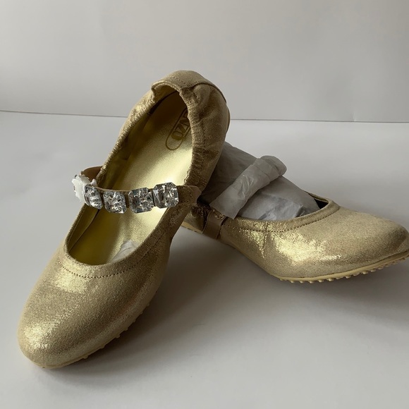 Enzo Girls Dress Shoes - Picture 1 of 4